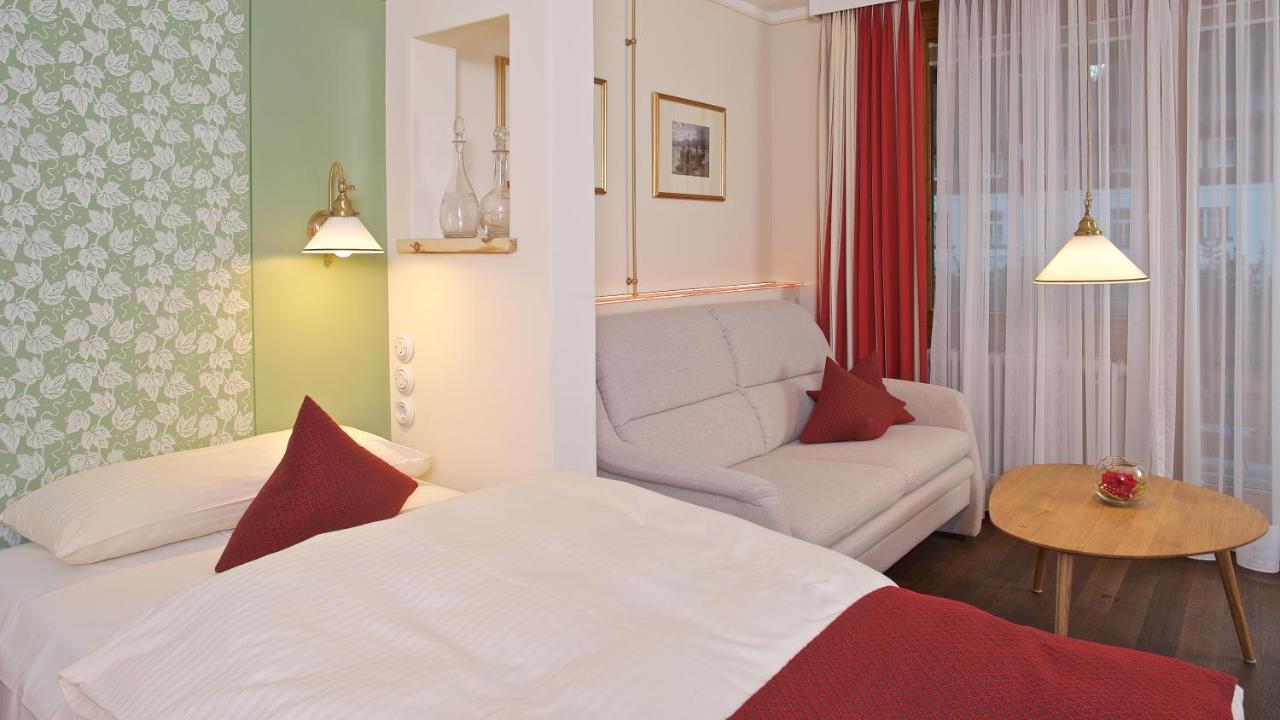 Yachthotel Chiemsee Gmbh Hotel 4*