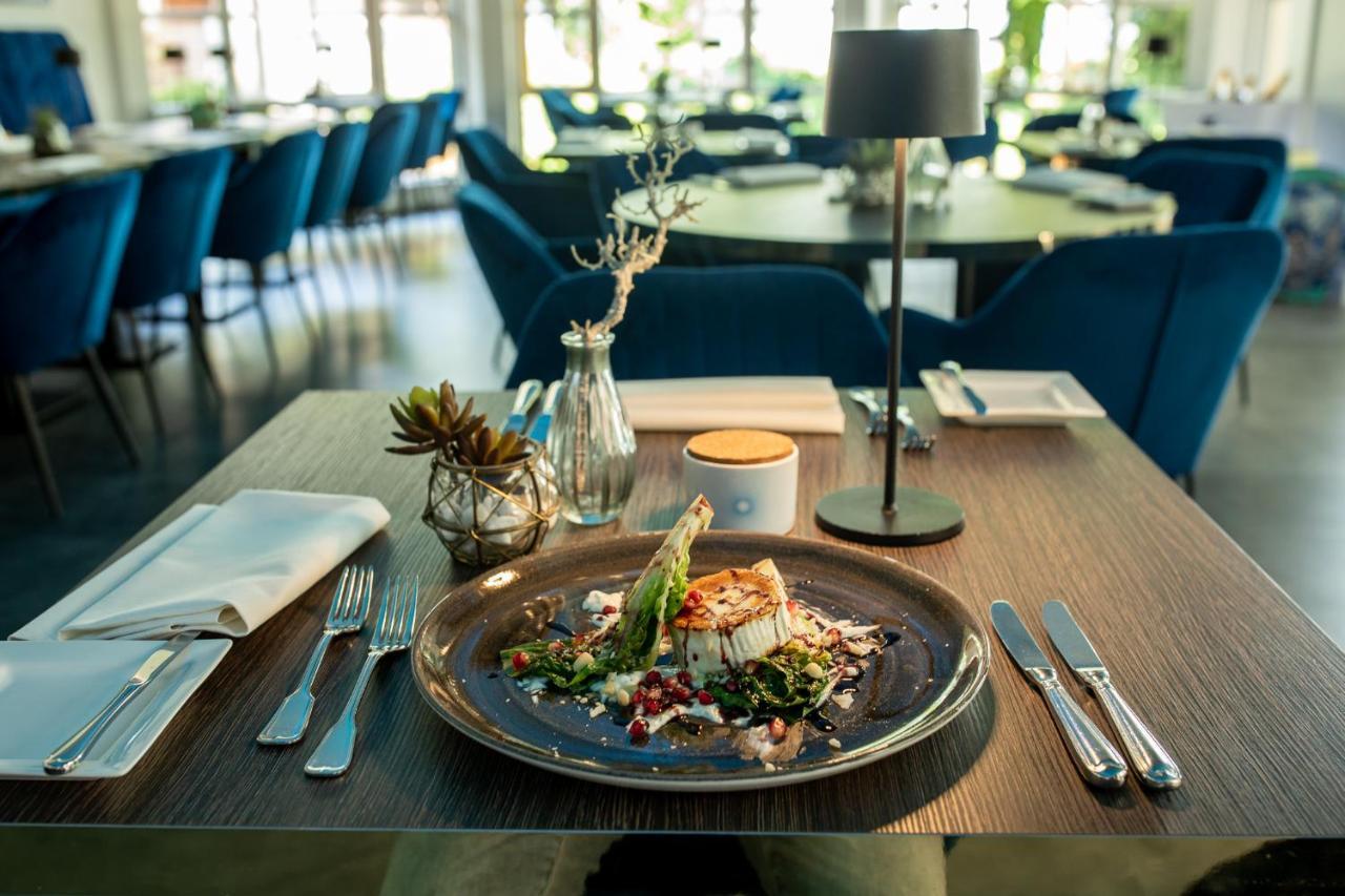 Yachthotel Chiemsee Gmbh Hotel Prien am Chiemsee